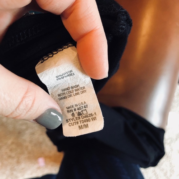 Black top w/ Rhinestone studs size M - Picture 7 of 8